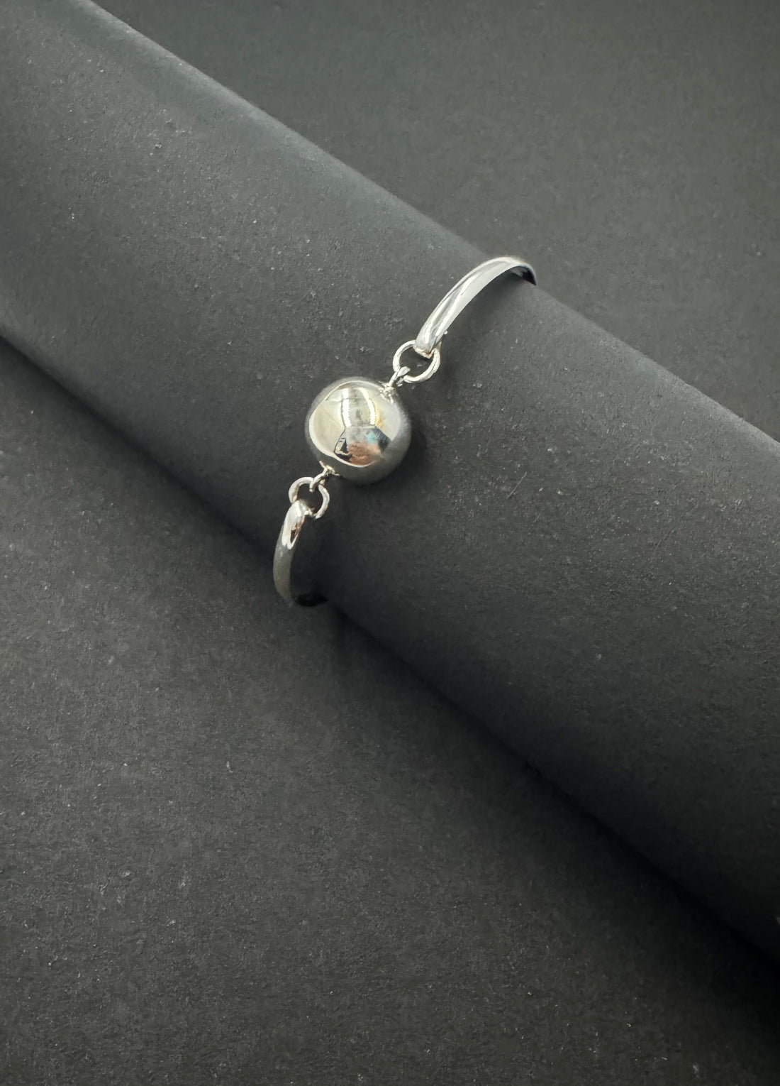 Elegant 92.5 Sterling Silver Front Open Ball Bracelet – Adjustable Minimal Design for Everyday Wear