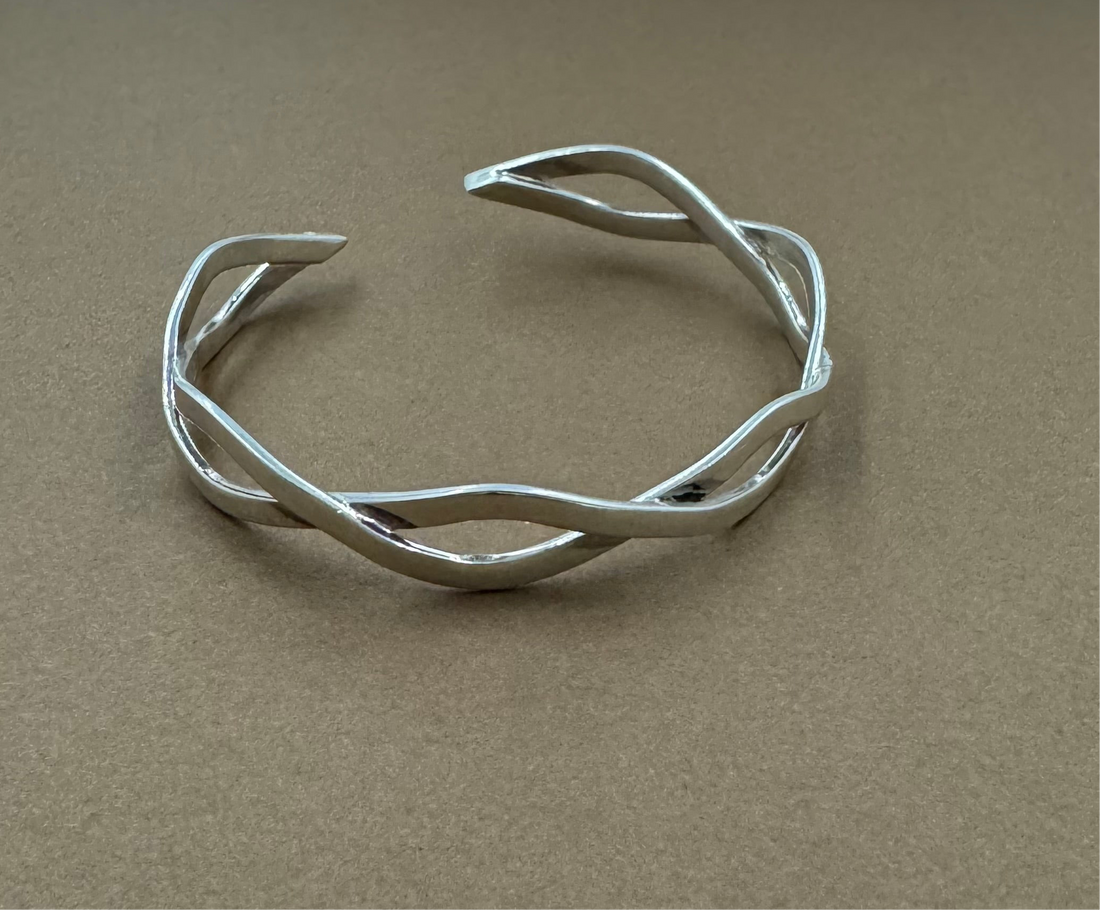 Criss Cross 925 Silver Bracelet