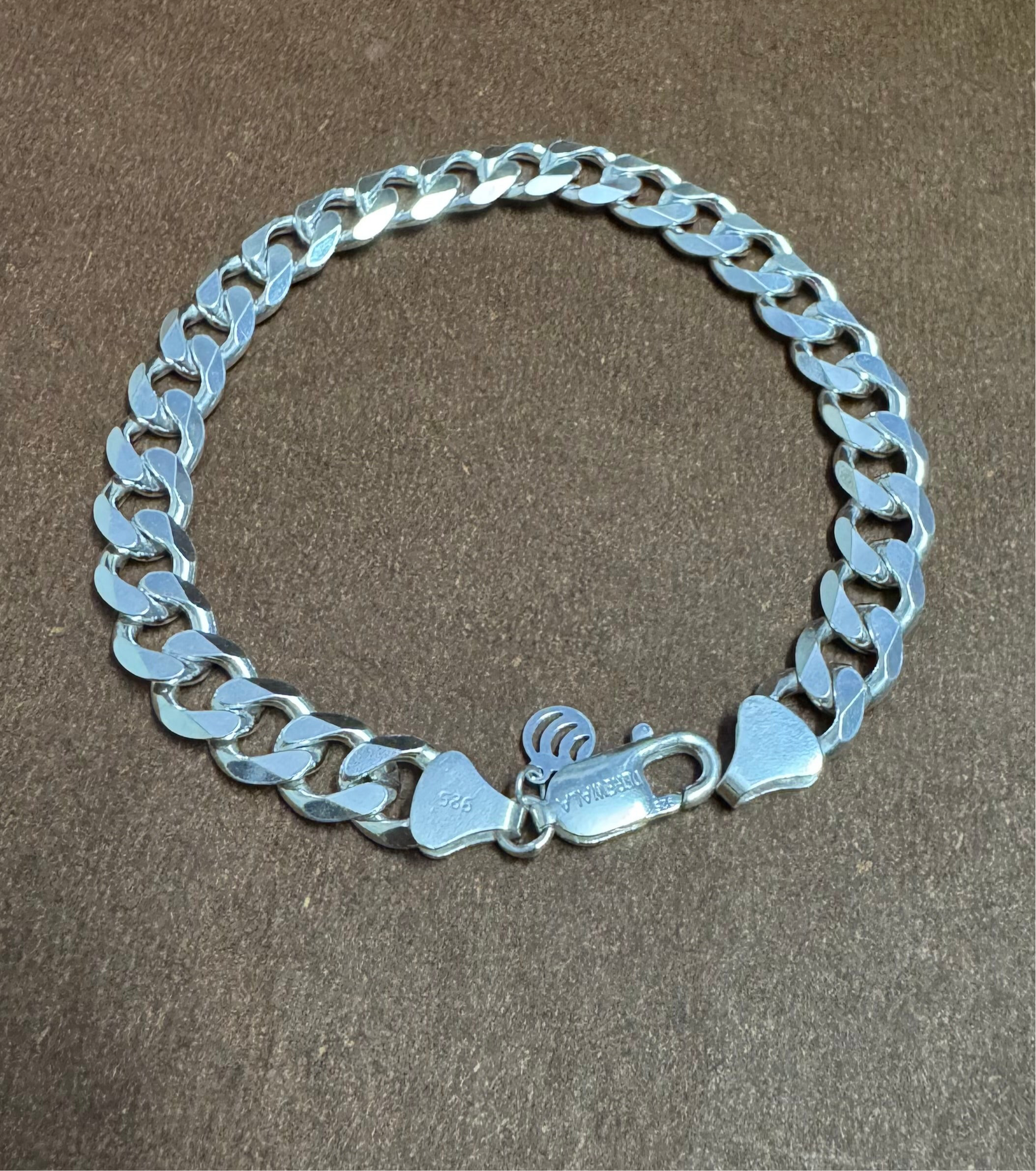 Silver chain bracelet 