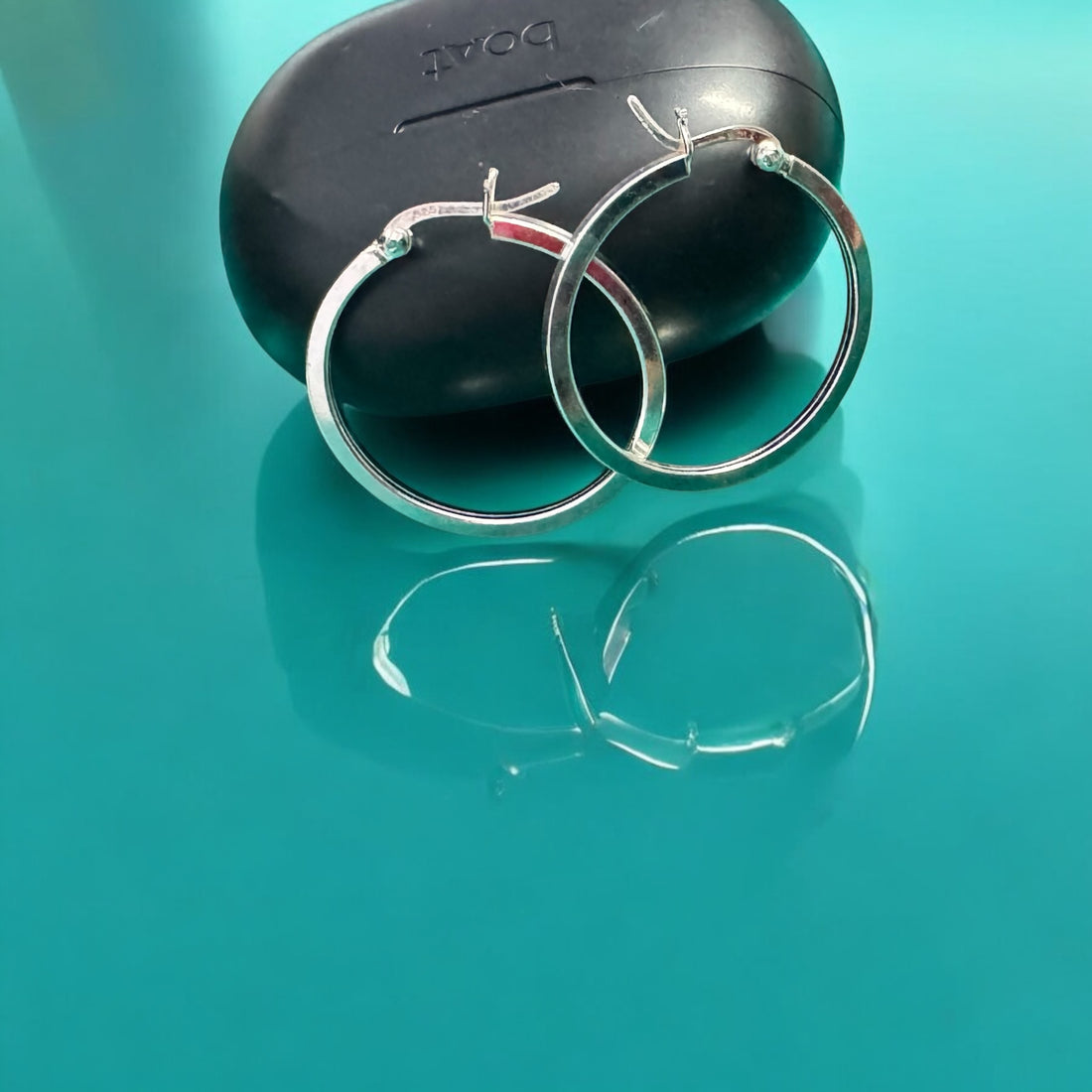 Sterling silver loops bali earrings with lock
