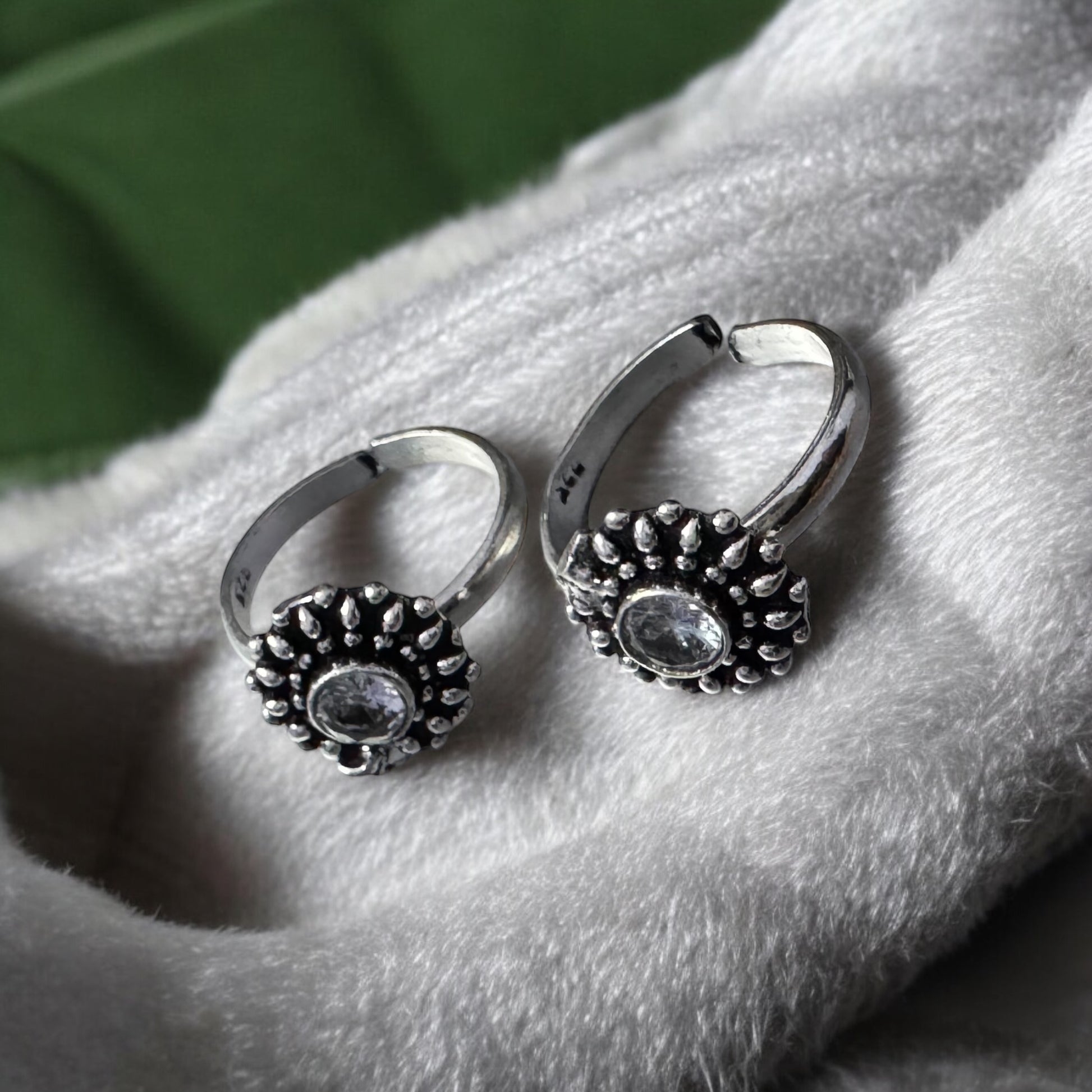 92.5 hallmarked silver traditional toe jewelry