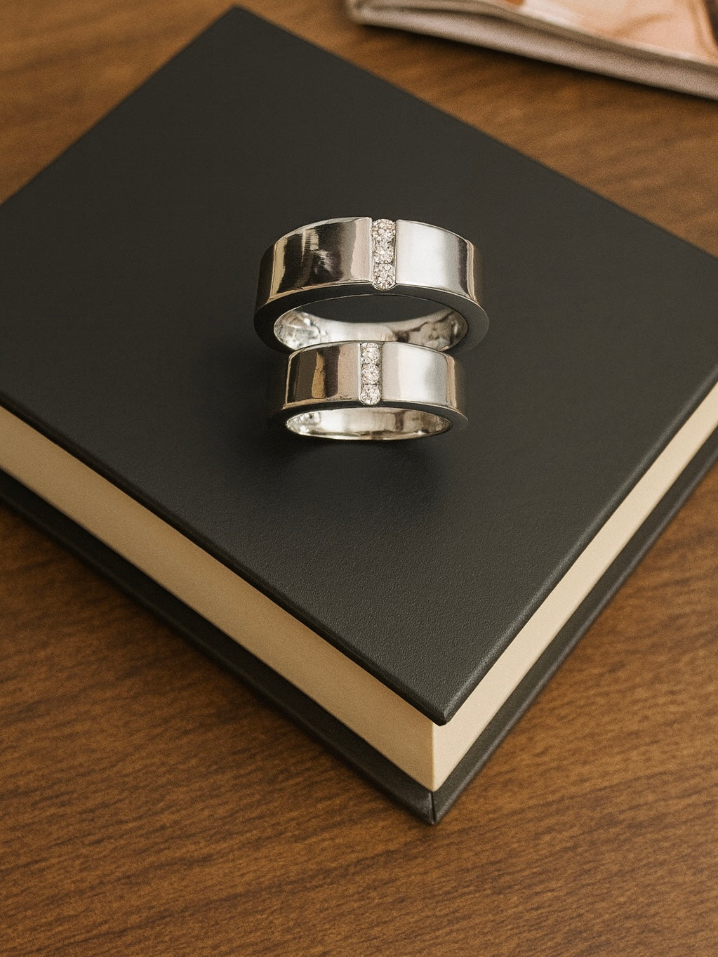 Silver adjustable couple bands with zircon stones