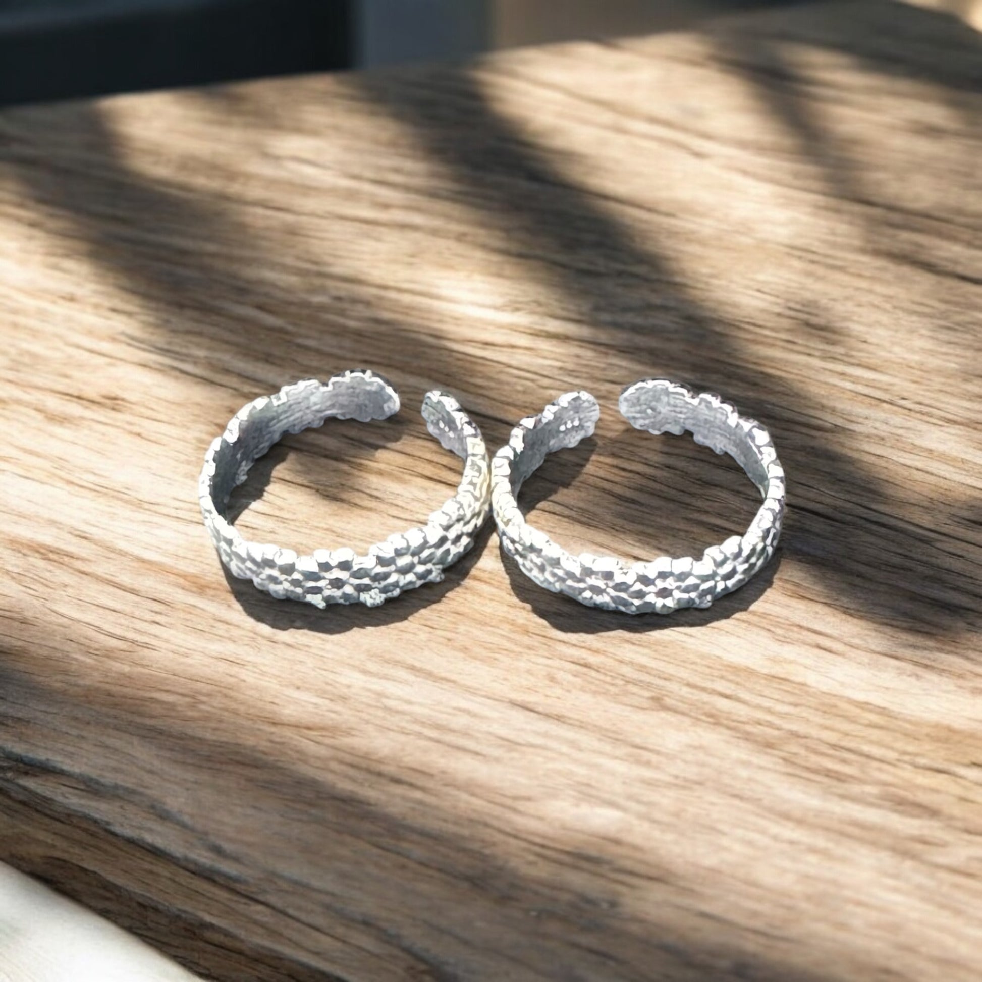 Adjustable floral silver toe rings online