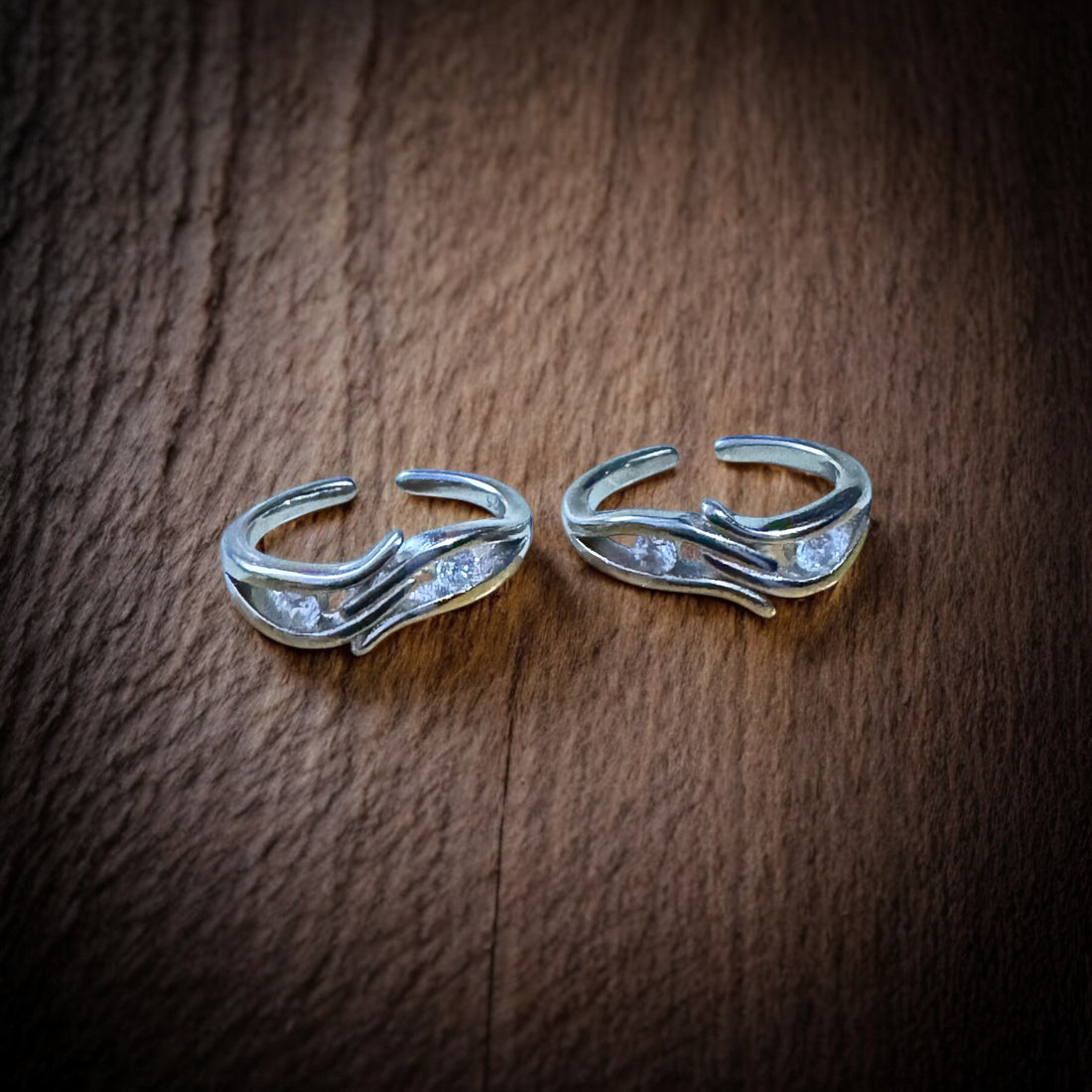 92.5 sterling silver hug ring with sparkling stones