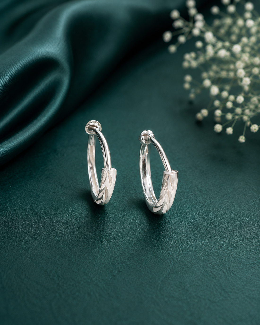 Minimal 925 Sterling Silver Hoop Earrings with Engraved Pattern