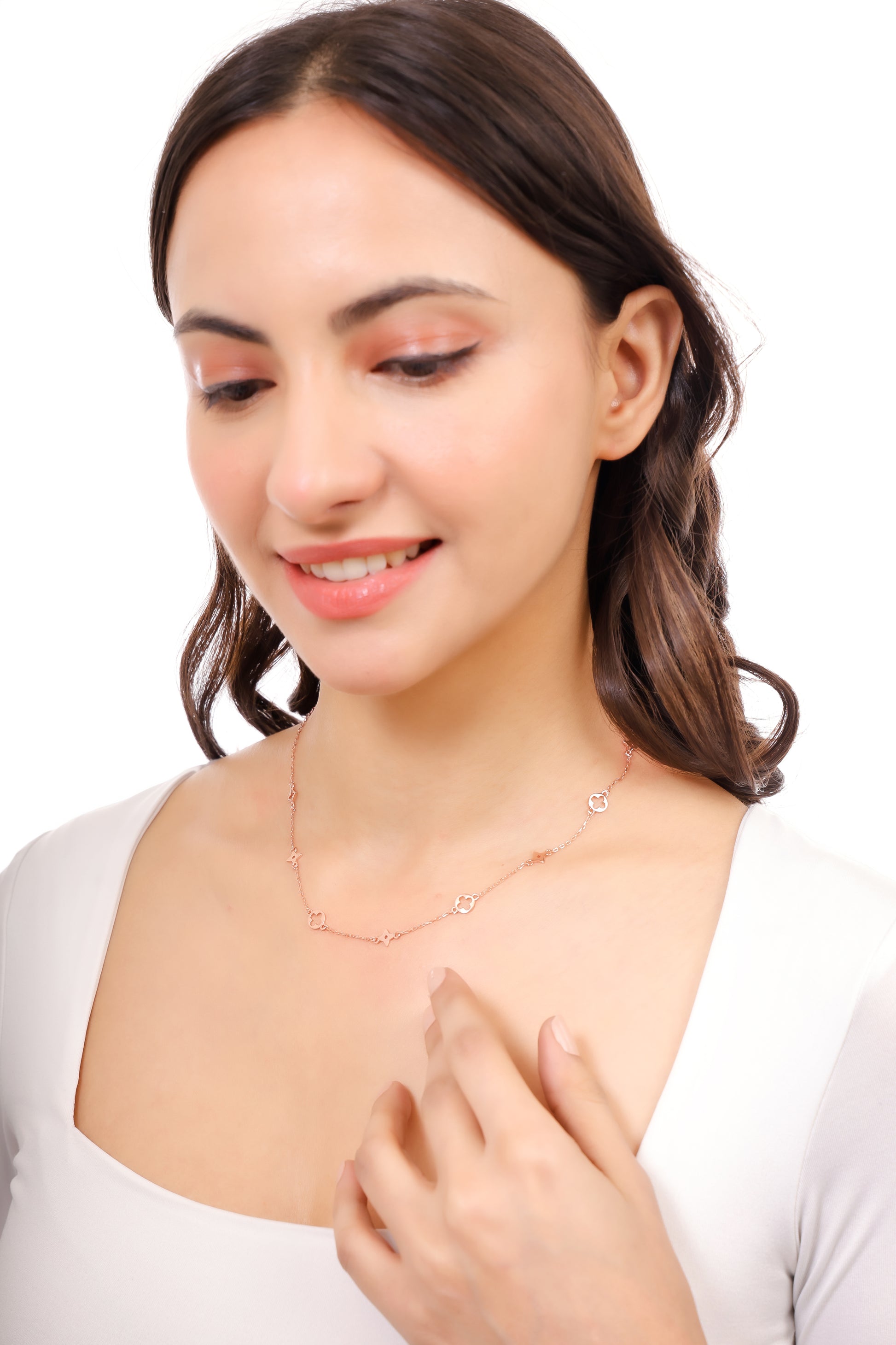 Delicate star motif silver necklace