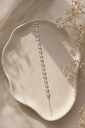 Elegant zircon heart link bracelet in silver