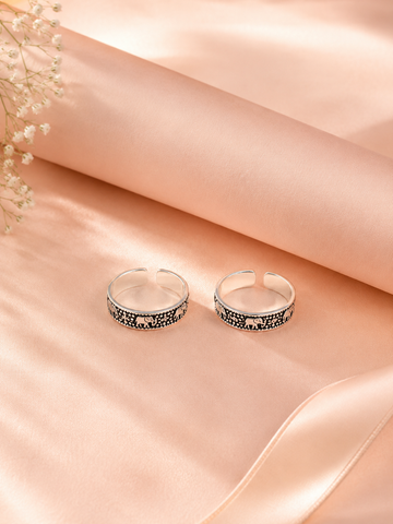 Toe Rings with Elephant designs in 92.5 HM Silver