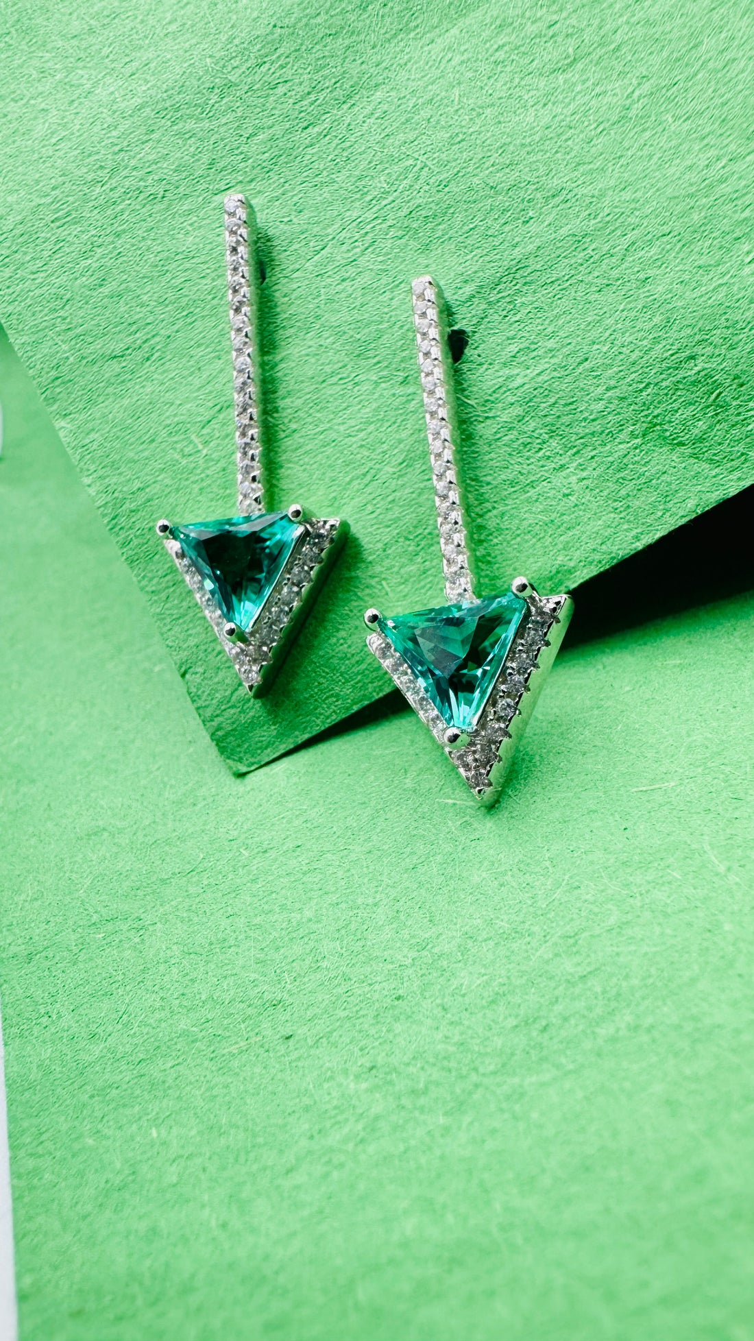 Triangle Emerald Green Drop 925 Silver Earrings