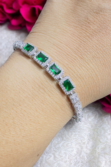 Mesmerising Emerald (Semi-Precious) Bracelet with sparking Saroski in 92.5 HM silver