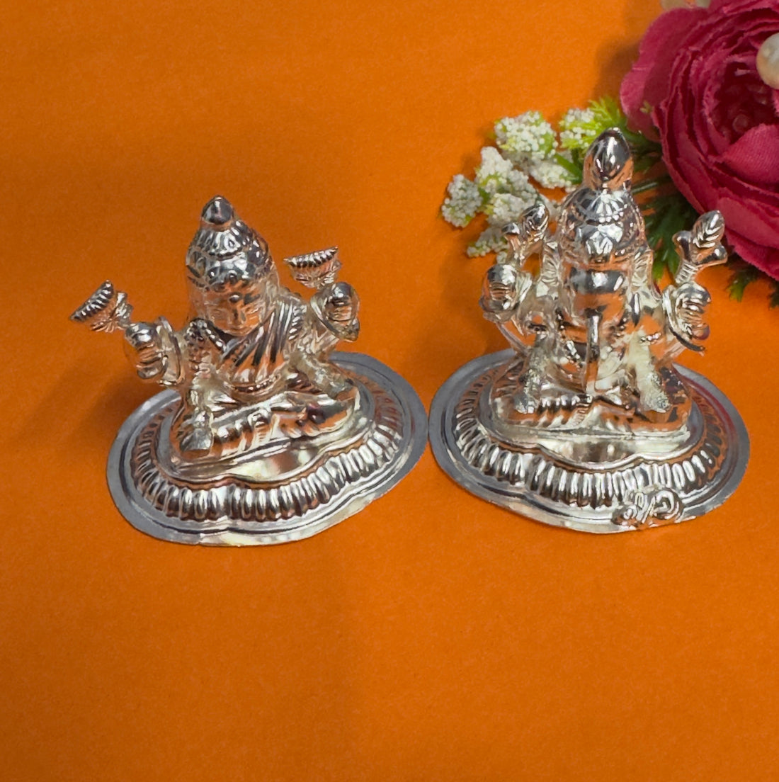 Laxmi Ganesh idol crafted in 92.5 sterling silver