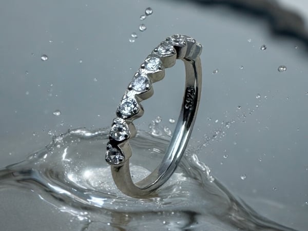 Lightweight sterling silver ring design