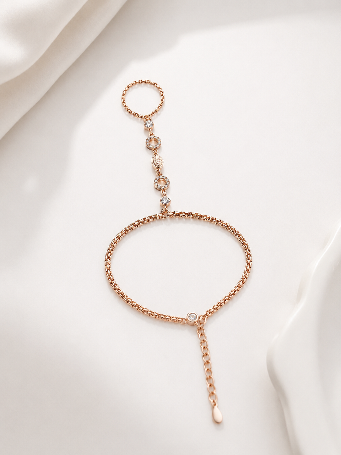 Luxury finger chain bracelet for girls