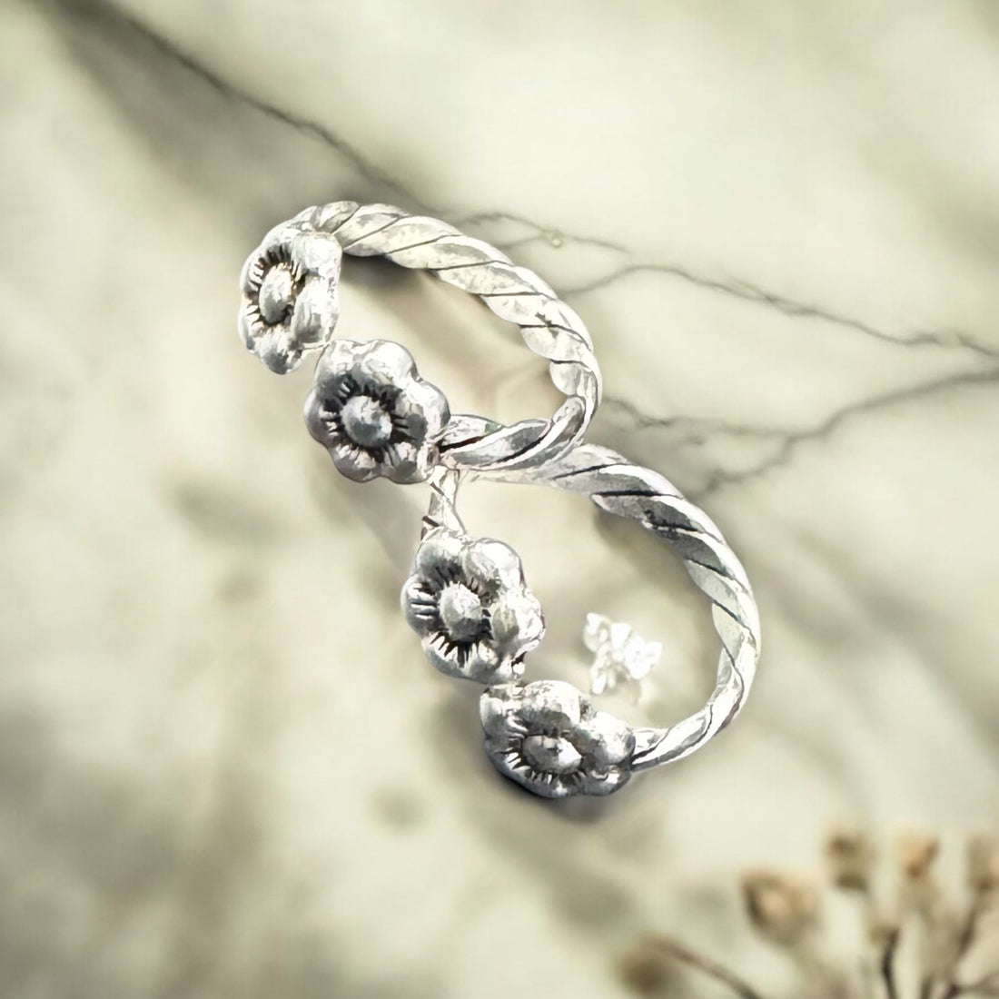 Front open toe ring in 92.5 sterling silver