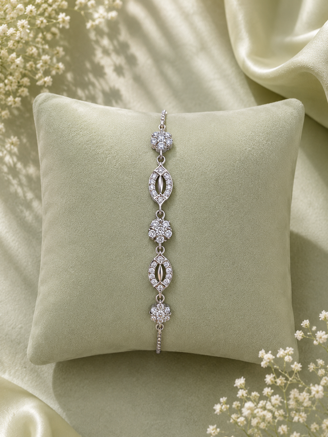 Nature inspired silver bracelet for women