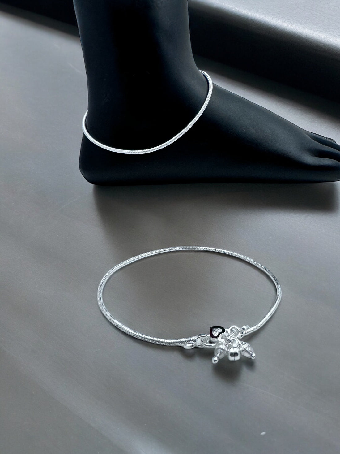 Minimalistic silver anklet for daily wear in 92.5 HM Silver