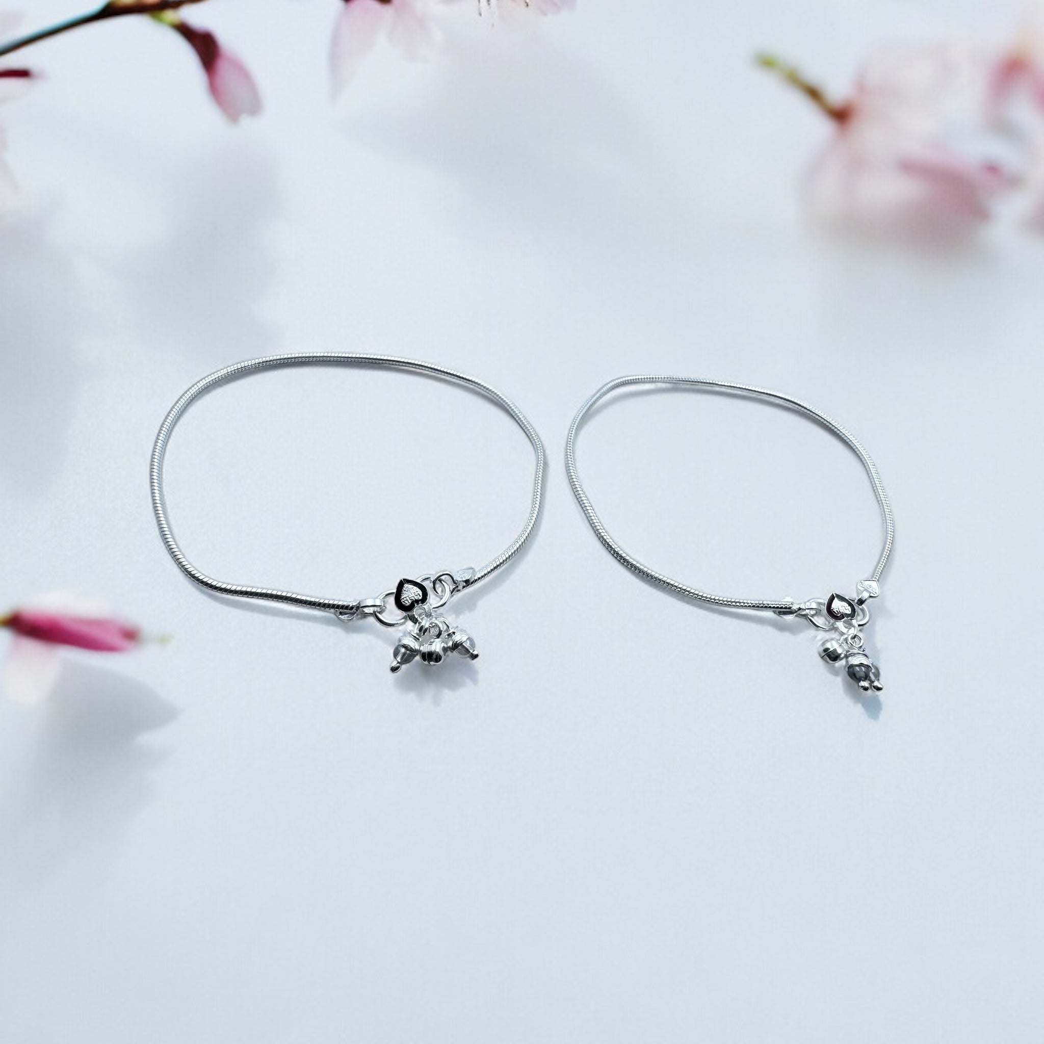 Minimalistic silver anklet for daily wear in 92.5 HM Silver
