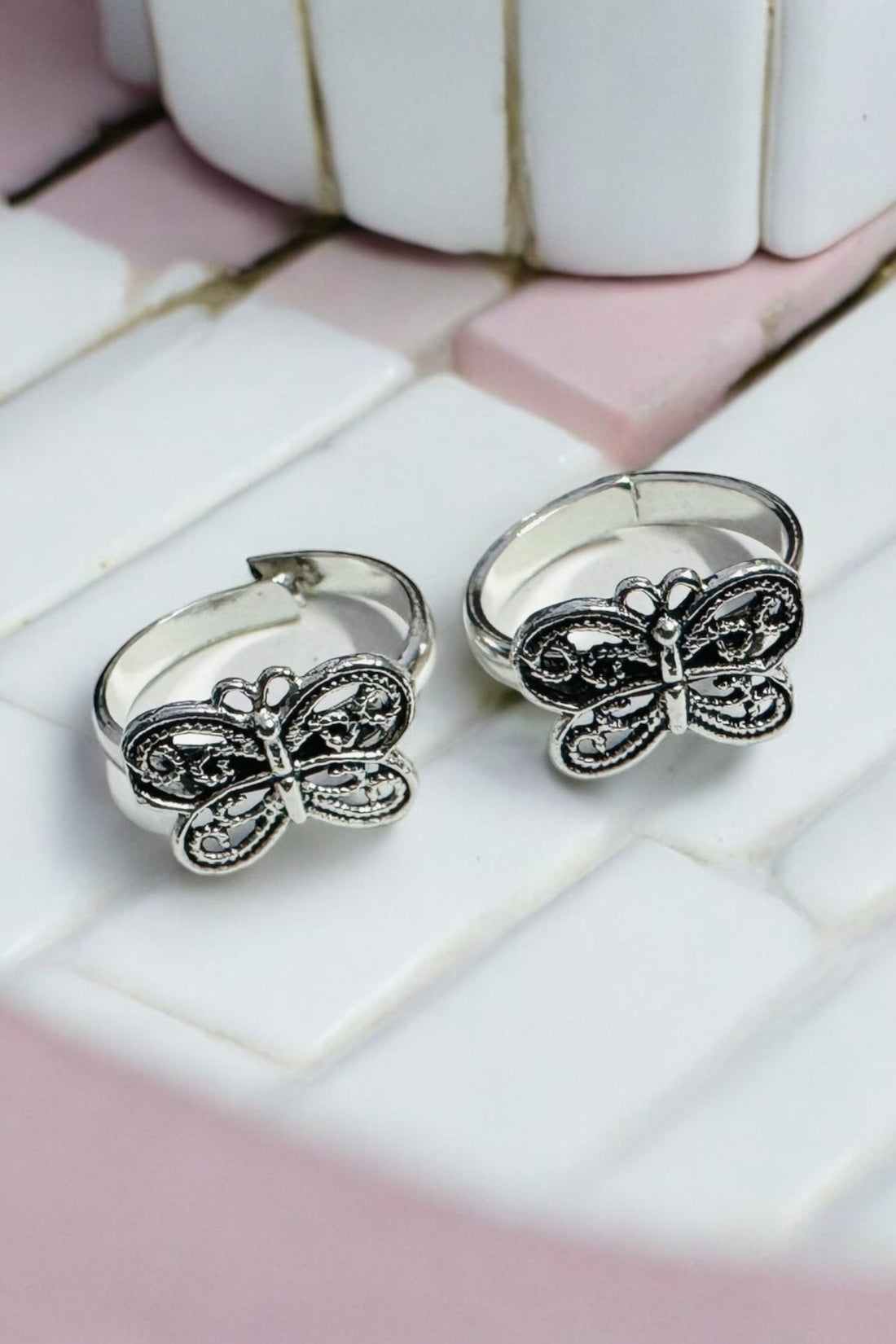 Pretty Butterfly antique Toe-Ring in 925 Silver