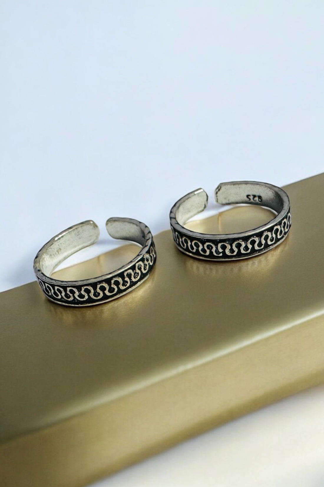 Minimalistic Antique look Toe Rings in 92.5 HM silver