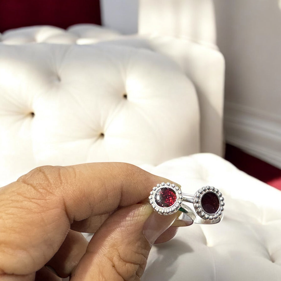 Maroon colour Toe ring adjustable in 925 Silver