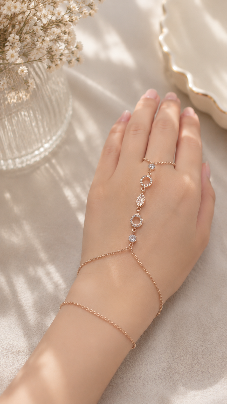 Stylish sterling silver hand bracelet design
