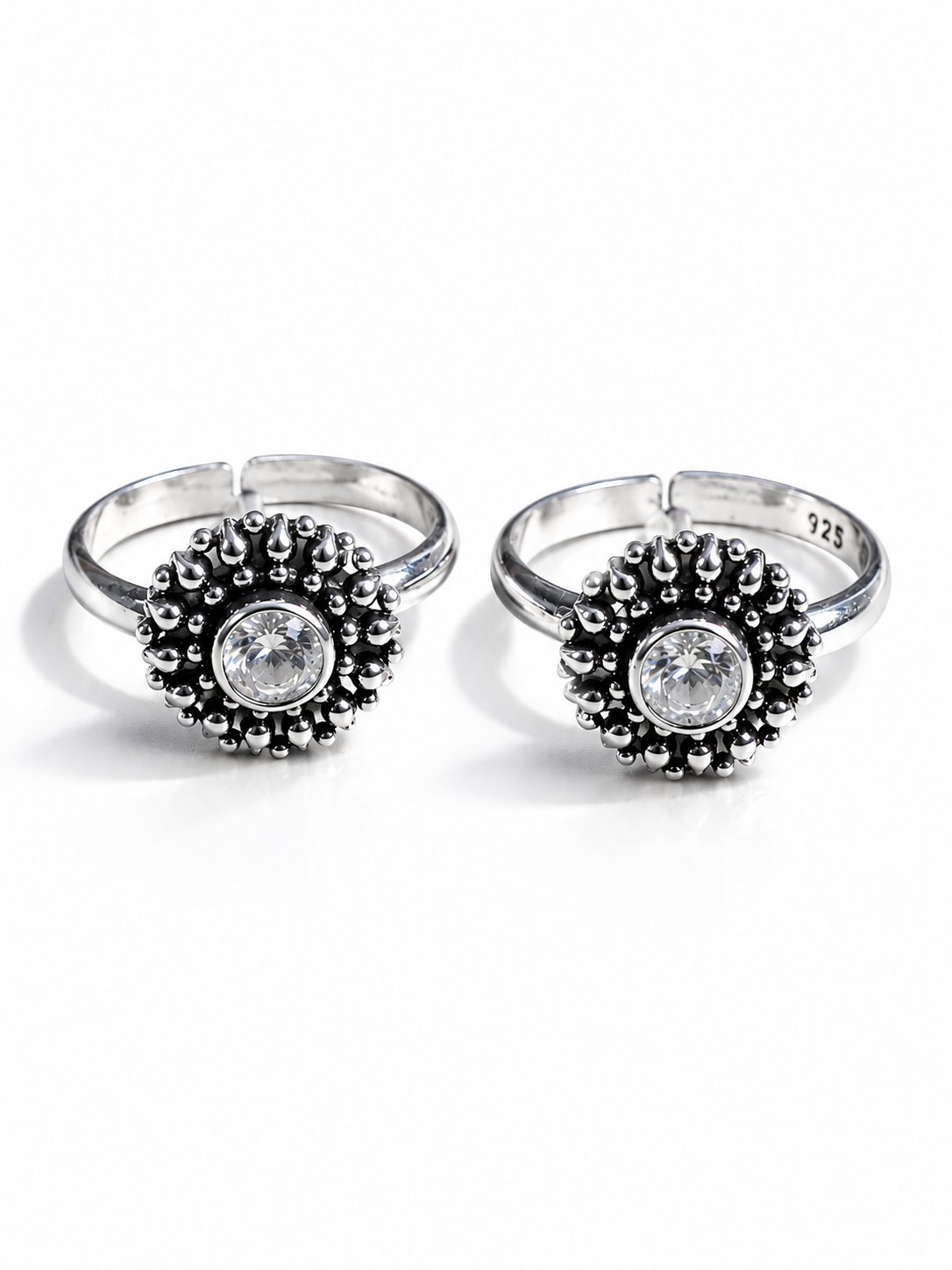 Traditional antique silver toe ring pair for women