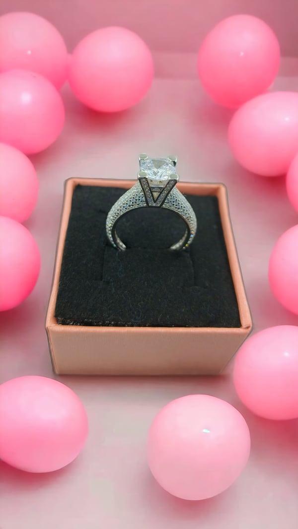 Elegant silver ring for proposal and Valentine’s gift