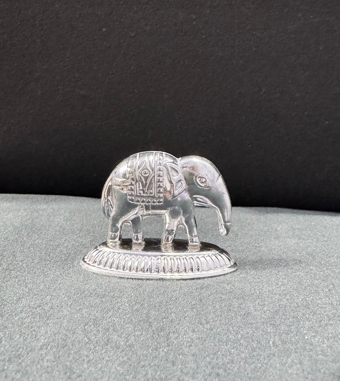 pure silver elephant idol with upward and downward trunk variants