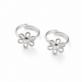 Stylish adjustable silver bichiya with floral pattern