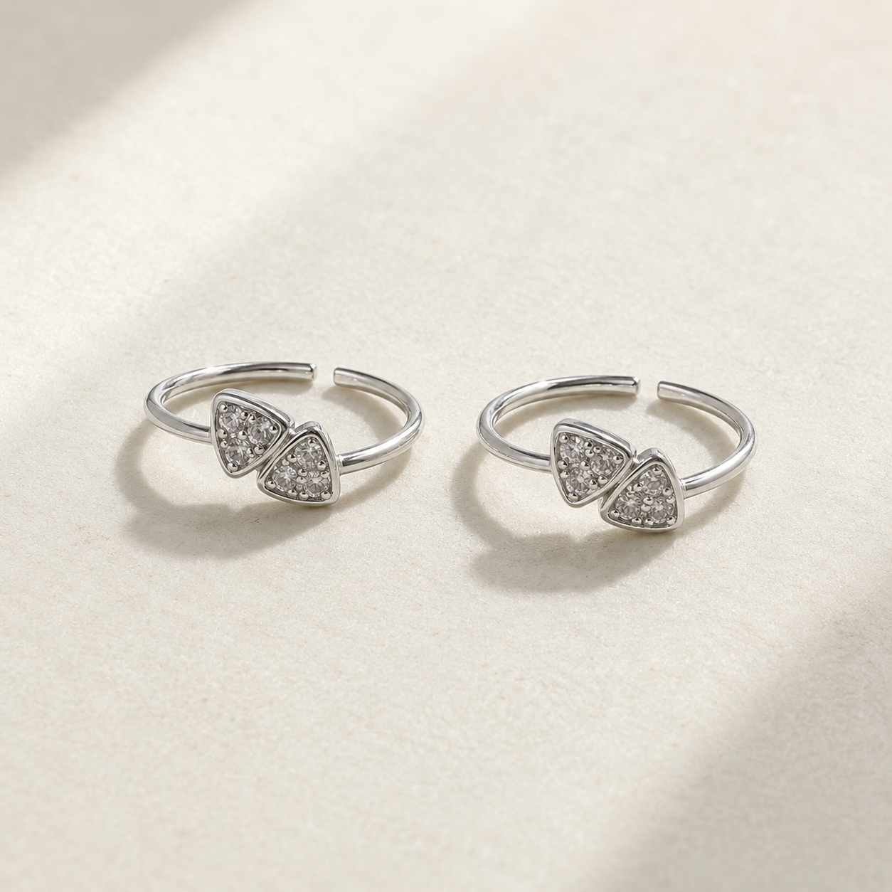 Adjustable silver double stone toe rings