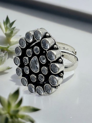 Beautiful ethnic kundan floral ring in 92.5 HM in antique finish