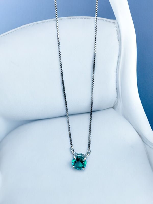 Stunning chain pendant set with light sea green stone in circle shape in 92.5 HM Silver