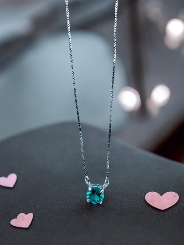 Stunning chain pendant set with light sea green stone in circle shape in 92.5 HM Silver