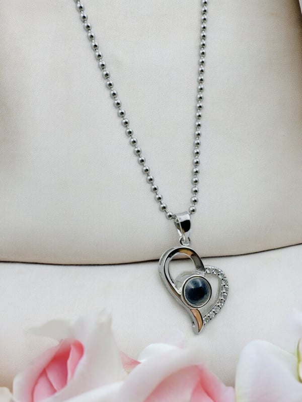 Romantic Lens Pendant in 92.5 HM Silver – I Love You in 100 Languages